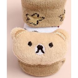 Cute Walk by Babyhug Ankle Length Socks Shoes With Bear Applique - Multicolor