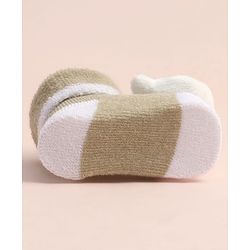 Cute Walk by Babyhug Sock Shoes with Kitty Applique - Multicolor