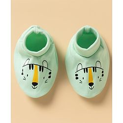 Babyhug 100% Cotton Knit Animal Printed Mittens & Booties Set - Light Green