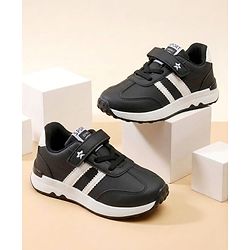 Cute Walk by Babyhug Velcro Closure Solid Sneaker Shoes - Black