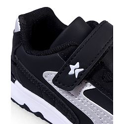 Cute Walk by Babyhug Velcro Closure Solid Sneaker Shoes - Black