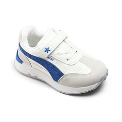 Cute Walk by Babyhug Velcro Closure Hearts Printed Sneaker Shoes - White