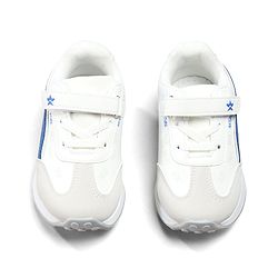 Cute Walk by Babyhug Velcro Closure Hearts Printed Sneaker Shoes - White