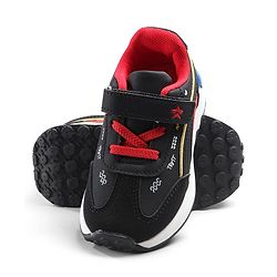 Cute Walk by Babyhug Velcro Closure Hearts Printed Sneaker Shoes - White