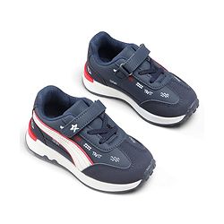 Cute Walk by Babyhug Velcro Closure Hearts Printed Sneaker Shoes - White