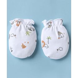 Babyhug 100% Cotton Interlock Knit Cap, Mitten & Booties with Lion Home Star Print White - Diameter 14 cm