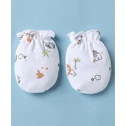 Babyhug 100% Cotton Interlock Knit Cap, Mitten & Booties with Lion Home Star Print White - Diameter 14 cm