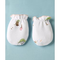 Babyhug 100% Cotton Interlock Knit Cap Mittens & Booties With Tree Home Print White - Diameter 14 cm