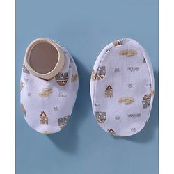 Babyhug 100% Cotton Interlock Knit Mittens and Booties Set With Rainbow Print - White