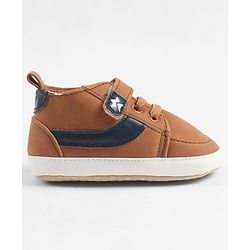 Cute Walk by Babyhug Velcro Closure Solid Booties - Tan