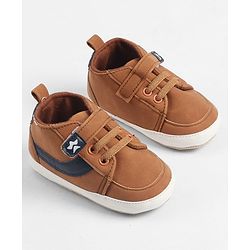 Cute Walk by Babyhug Velcro Closure Solid Booties - Tan