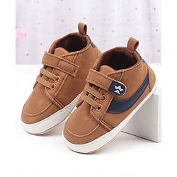 Cute Walk by Babyhug Velcro Closure Solid Booties - Tan
