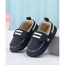 Cute Walk by Babyhug Velcro Closure Solid Booties - Blue