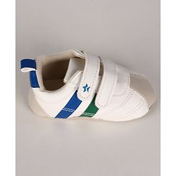 Cute Walk by Babyhug Velcro Closure Solid Booties - White