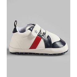 Cute Walk by Babyhug Velcro Closure Solid Booties - Navy Blue