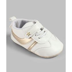 Cute Walk by Babyhug Velcro Closure Solid Booties - Golden