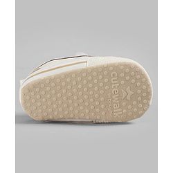 Cute Walk by Babyhug Velcro Closure Solid Booties - White