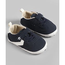 Cute Walk by Babyhug Velcro Closure Solid Booties - Navy Blue
