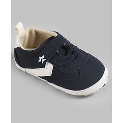 Cute Walk by Babyhug Velcro Closure Solid Booties - Navy Blue