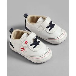 Cute Walk by Babyhug Velcro Closure Solid Booties - White