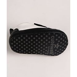 Cute Walk by Babyhug Velcro Closure Solid Booties - Grey