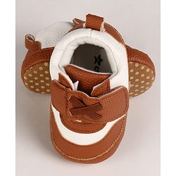 Cute Walk by Babyhug Velcro Closure Solid Booties - Grey