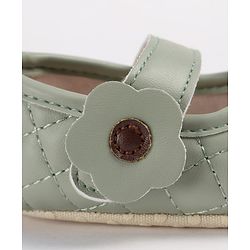 Cute Walk by Babyhug Velcro Closure Embroidered Booties With Floral Applique - Pink