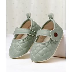 Cute Walk by Babyhug Velcro Closure Embroidered Booties With Floral Applique - Pink