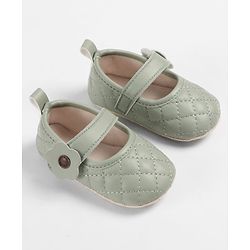 Cute Walk by Babyhug Velcro Closure Embroidered Booties With Floral Applique - Pink