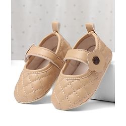 Cute Walk by Babyhug Velcro Closure Embroidered Booties With Floral Applique - Pink