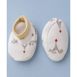 Babyhug 100% Cotton Interlock Knit Mittens & Booties With Paris Print - White