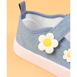 Cute Walk by Babyhug Velcro Closure Casual shoes With Floral Applique - Blue