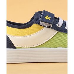 Cute Walk by Babyhug Velcro Closure Solid Casual Shoes - Blue