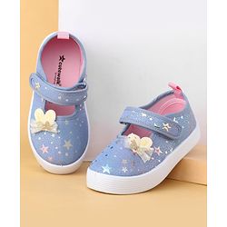 Cute Walk by Babyhug Velcro Closure Casual Shoes with Star Print & Bow Applique - Blue