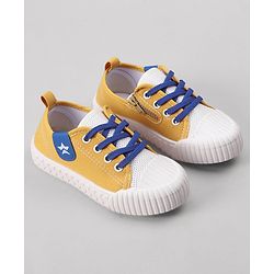 Cute Walk by Babyhug Lace Up Solid Casual Shoes - Dark Green