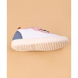 Cute Walk by Babyhug Velcro Closure Casual Shoes With Star Print - Pink
