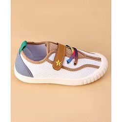 Cute Walk by Babyhug Velcro Closure Casual Shoes With Star Print - Pink