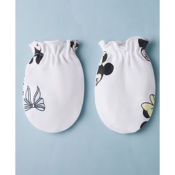 Babyhug Disney Interlock Knit Cap, Mitten & Booties Set With Minnie Mouse Graphics White - Diameter 15 cm