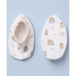 Babyhug 100% Cotton Knit Full Sleeves House Printed Onesie With Leggings & Cap Mittens & Booties Set - White & Beige