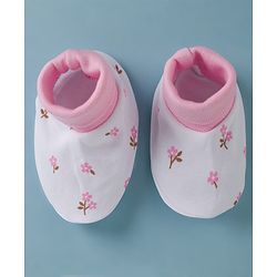 Babyhug 100% Cotton Interlock Knit Cap Mittens & Booties Set With Floral Print & Bow Applique White - Diameter 14 cm
