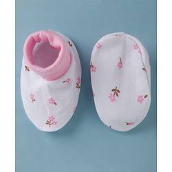 Babyhug 100% Cotton Interlock Knit Cap Mittens & Booties Set With Floral Print & Bow Applique White - Diameter 14 cm