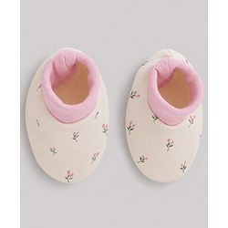 Babyhug 100% Cotton Interlock Knit Cap Mittens & Booties Set With Floral Print & Bow Applique Off White - Diameter 15.5 cm
