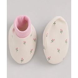 Babyhug 100% Cotton Interlock Knit Cap Mittens & Booties Set With Floral Print & Bow Applique Off White - Diameter 15.5 cm