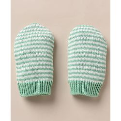 Babyhug 100% Cotton Knit Solid Woollen Cap & Mittens With Bear Design Green- Diameter 16 cm