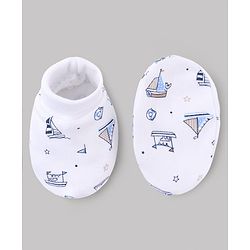Babyhug 100% Cotton Knit Nautical Theme Printed Mittens & Booties Set - White
