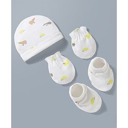 Babyhug 100% Cotton Interlock Knit Cap Mittens & Booties Set With Squirrel Print White - Diameter 14.5 Cm