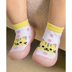 Cute Walk by Babyhug Slip On Closure Sock shoes With Cat Design - Pink & White