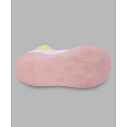 Cute Walk by Babyhug Slip On Closure Sock shoes With Cat Design - Pink & White