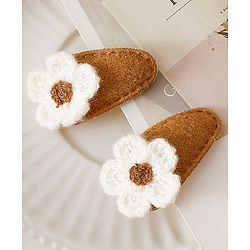 Babyhug Fashion Snap Hair Clips - Brown