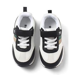 Cute Walk by Babyhug Velcro Closure Sneaker Shoes With Star Applique - Black